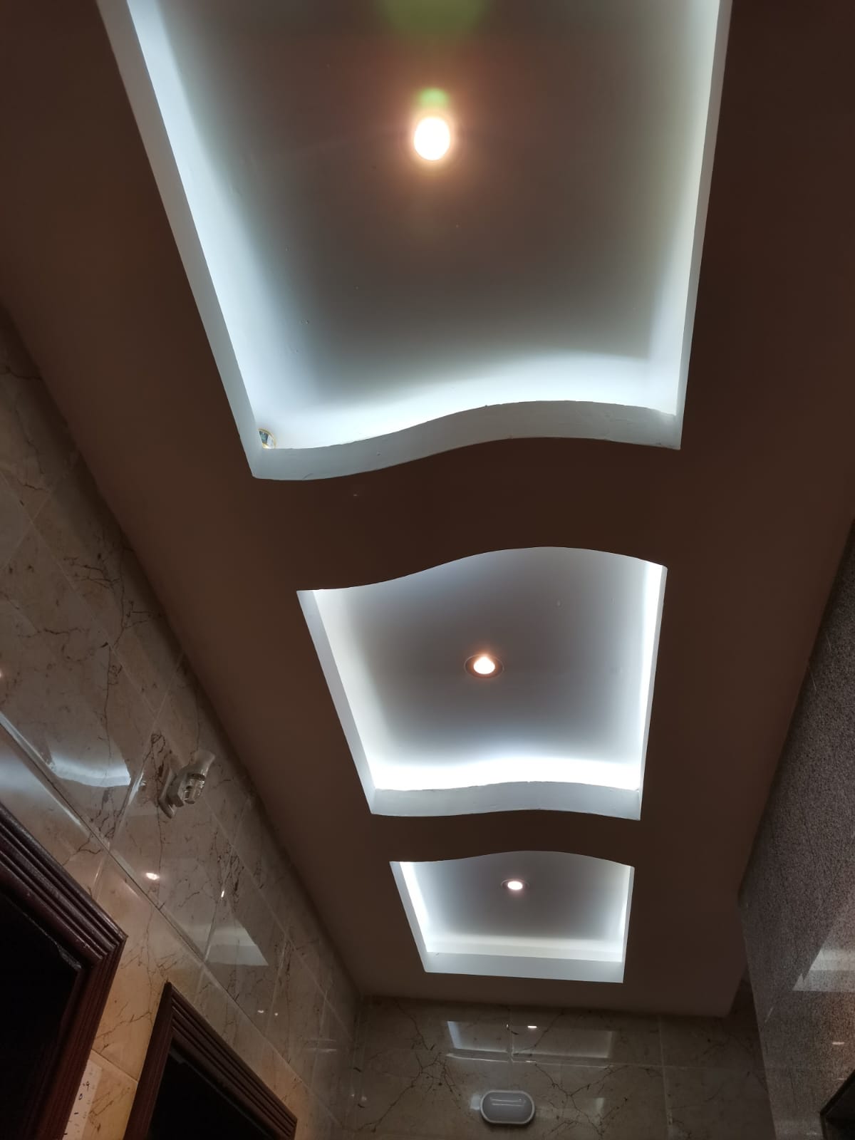 إضاءة سقف مخفية LED